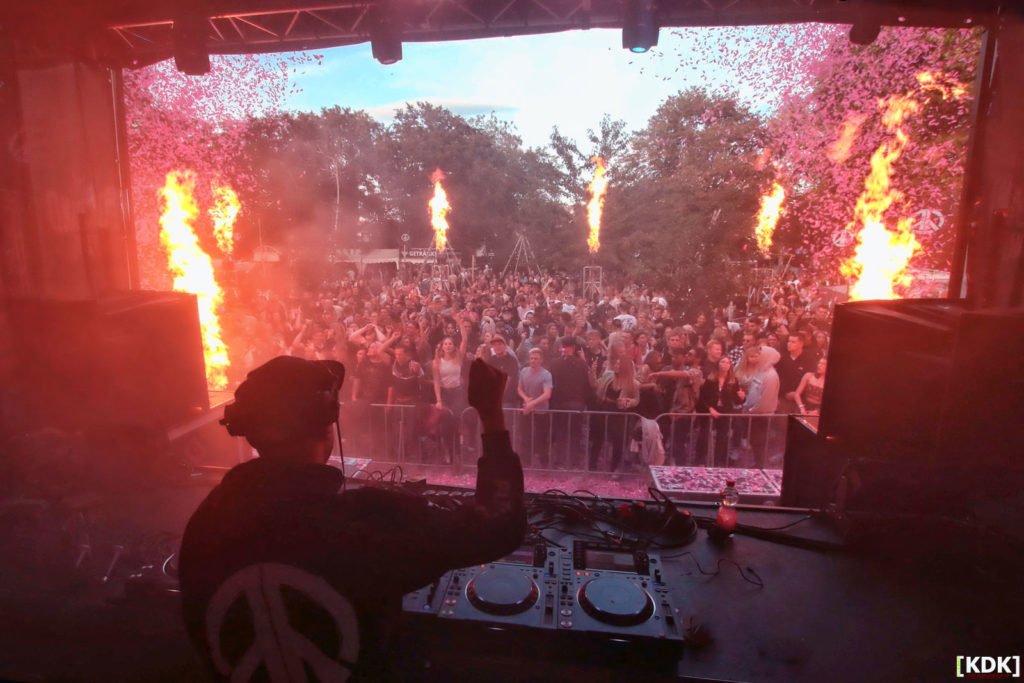 Feuershow
Maximilian Boy
Feuerkünstler
Nürnberg Bayern Deutschland
