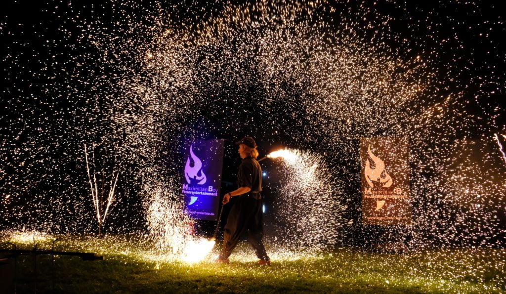 Maximilian Boy Feuershow Feuerkünstler Nürnberg Bayern Deutschland
